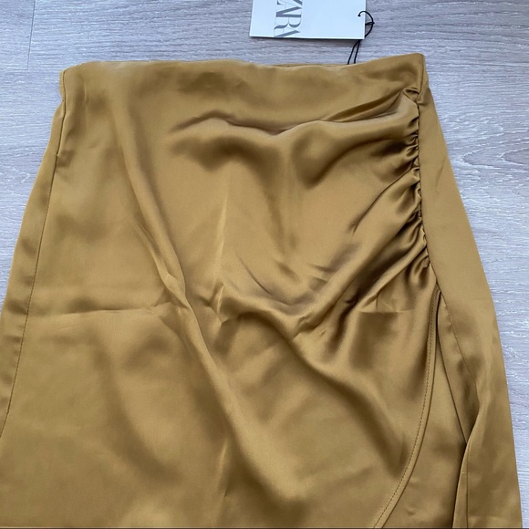 Zara Satin Effect Ruched Midi Skirt - Picture 9 of 12